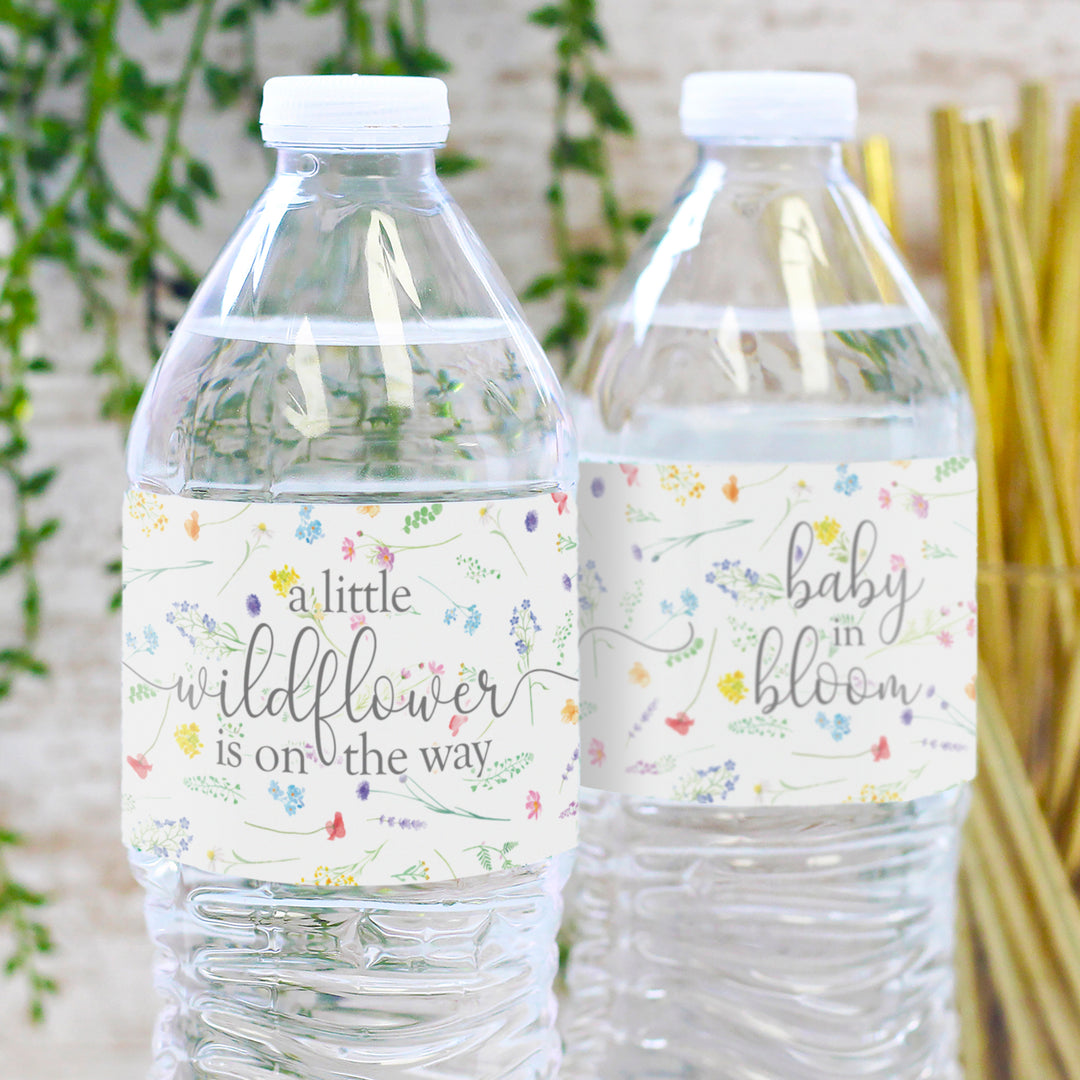Little Wildflower: Etiquetas para botellas de agua para baby shower de niña, primavera, 24 pegatinas florales para regalos de fiesta