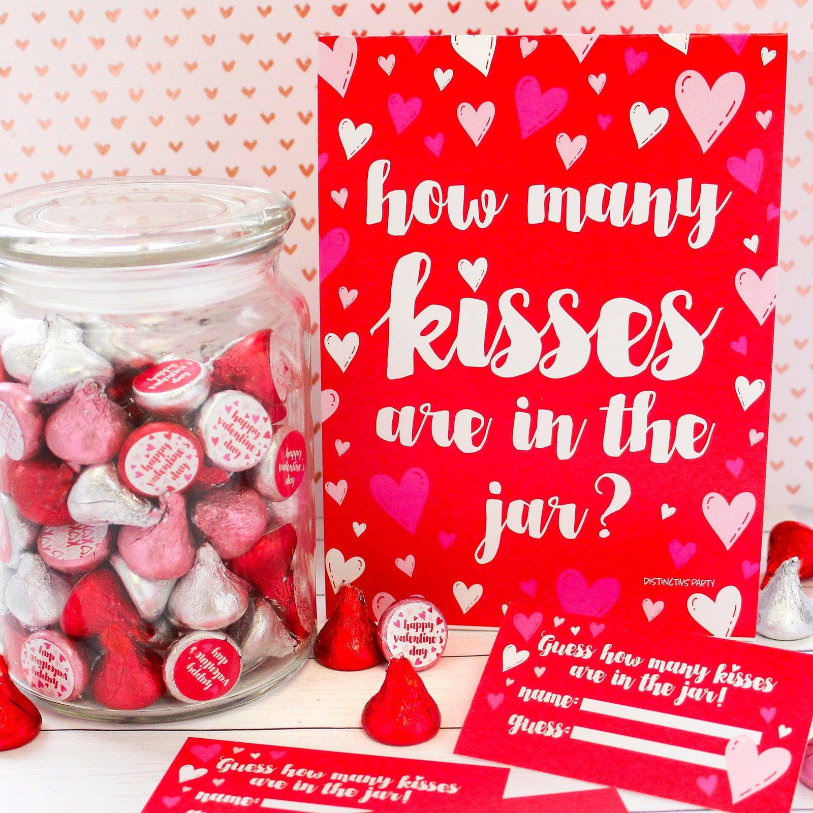 Valentine's Day Party Games: How Many Kisses in the Jar Game - Distinctivs Party